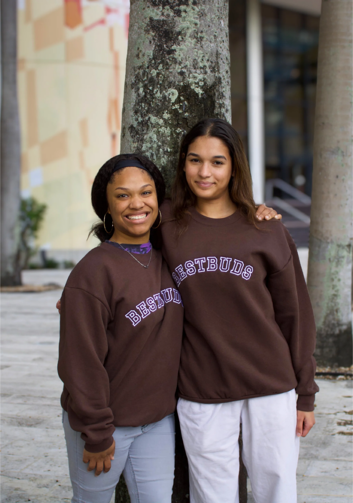 BESTBUDS Crewneck